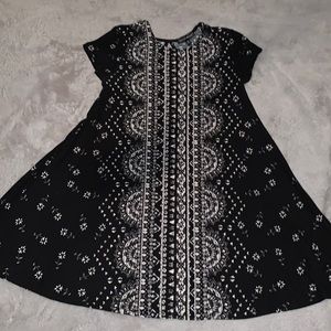 Black/white Pattern Knee Length Dress